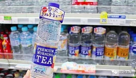 日本超火爆的透明奶茶，在上海的便利店也可以买到了