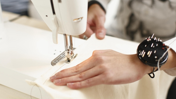 教育部:中职学校应至少配备1名具有专业水准的