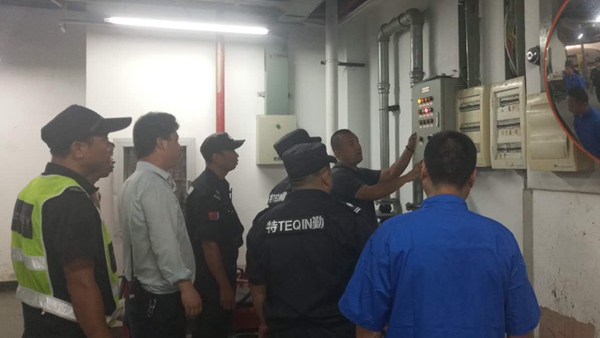 迎战台风安比 | 上海虹口:制定沿江沿河和老旧小