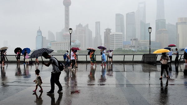 受“摩羯”影响 上海今天高温中断，暴雨来袭