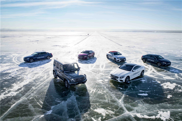 全新AMG GT四门跑车预售2019奔驰“冰雪对决”震撼开启