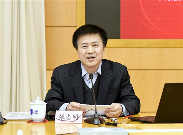 图说:中央党校党建部主任张志明教授作专题辅导报告.来源:陈正宝 摄