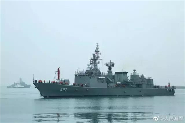 泰国"纳莱颂恩"号护卫舰(舷号421)泰国"邦巴功"号护卫舰(舷号456)