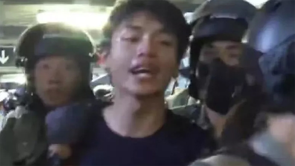 割伤港警暴徒两次申请保释被拒，撑警能否成为香港全民共识？