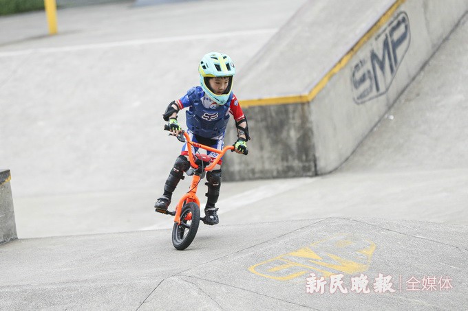 新江湾城滑板体育公园重新开放