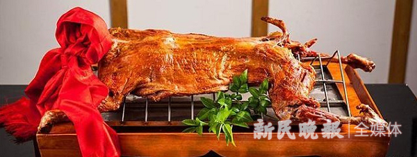 莎车烤全羊：维吾尔族主人宴请贵宾最重要的一道菜