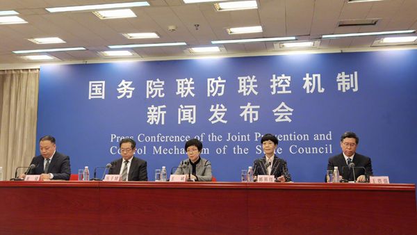 国家卫健委：春节期间尽量做到非必要不出行 避免去密集场所