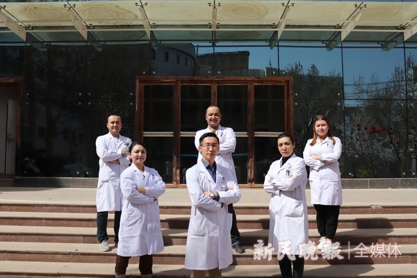 上海医疗人才“组团式”援疆帮助喀什二院口腔颌面外科成立