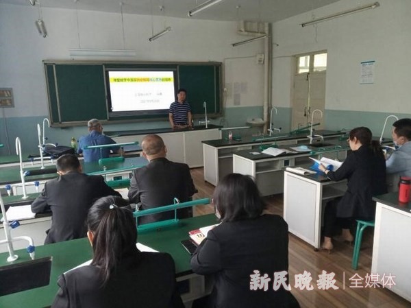 上海援疆教师在莎车三中举行教学展示周活动