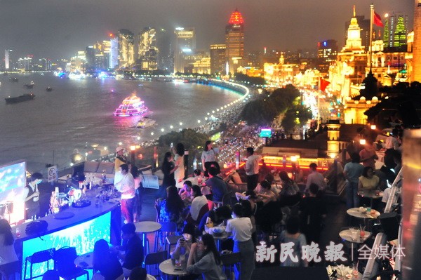 上海夜生活节点亮仲夏夜