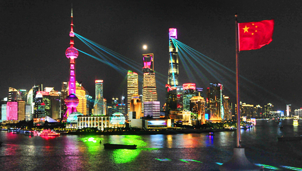 中共上海市委关于厚植城市精神彰显城市品格全面提升上海城市软实力的意见