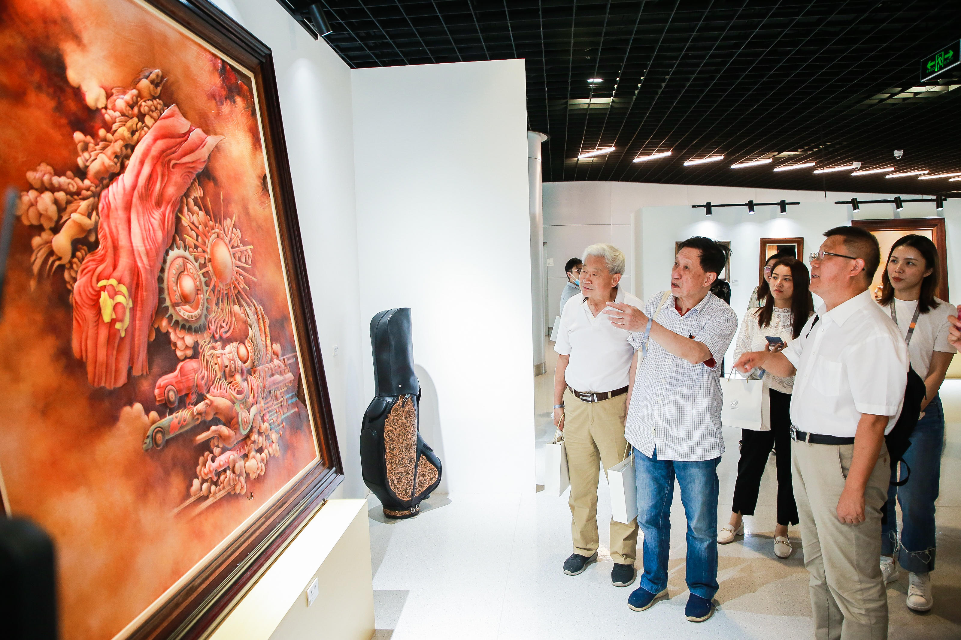 皮革中的有大乾坤 中国皮革文化艺术主题展在沪开幕