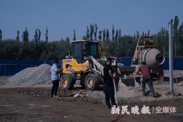 小产业 促增收——上海援疆莎车分指党建结对出成效