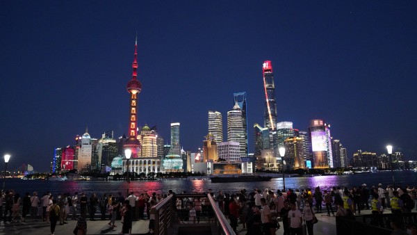 长假即将开启,市民今晚出行请留意部分区域交通管制