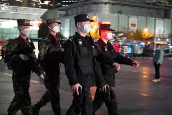 上海警方多警种下沉街面联合巡逻，半月警情降23.3%