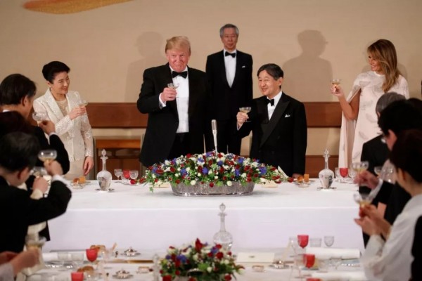 酒品比菜品多，赴天皇晚宴，特朗普吃的是……_深海区_新民网