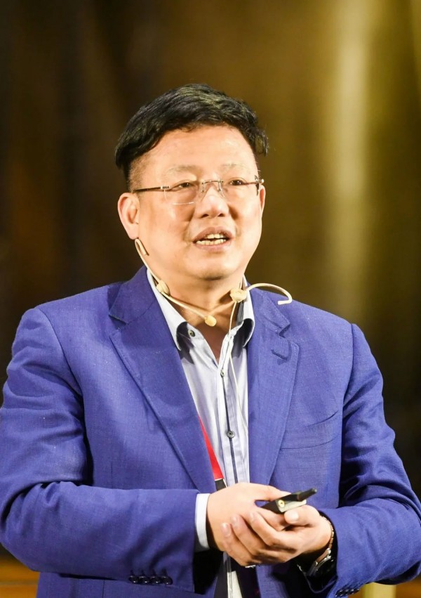 大咖云集，干货满满！这场论坛带你在上海之巅创想世界的未来 _新民眼_新民网