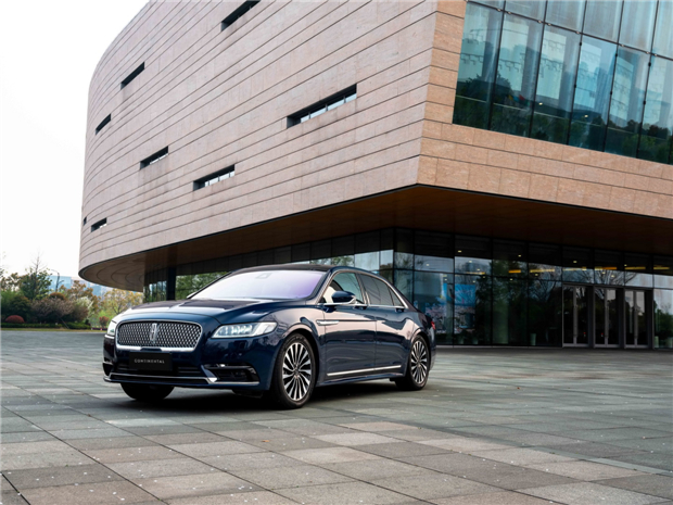 全新飞行家领衔林肯全系亮相2020重庆车展