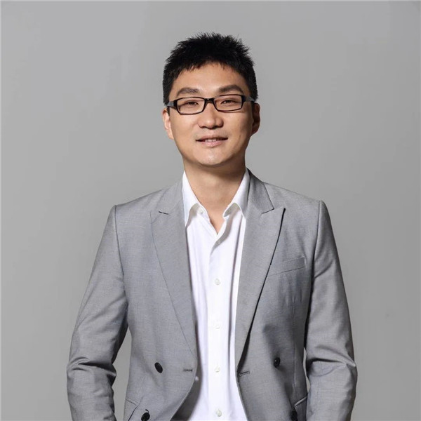 上海滩上的金童玉女们黄峥印象