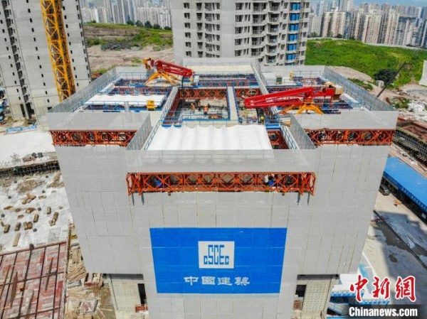 国内首台“住宅造楼机”重庆投用:最快可三天建好一层楼_新民社会_新民网