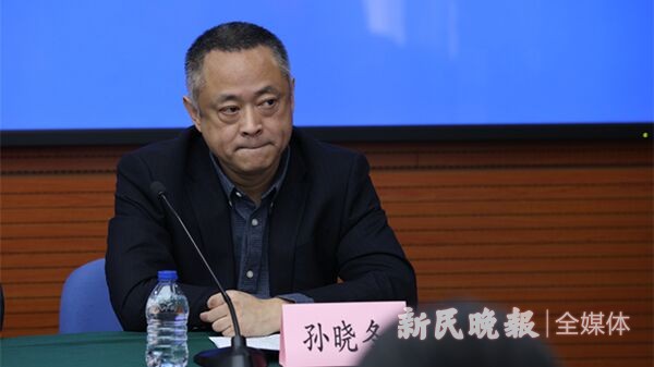 上海市疾控中心副主任孙晓冬:上海2例确诊病例共同暴