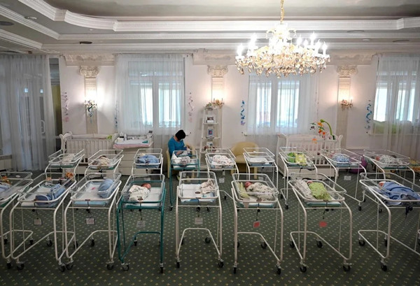 起底“代孕之都”乌克兰：出借子宫的她们和惨遭“退货”的他们 