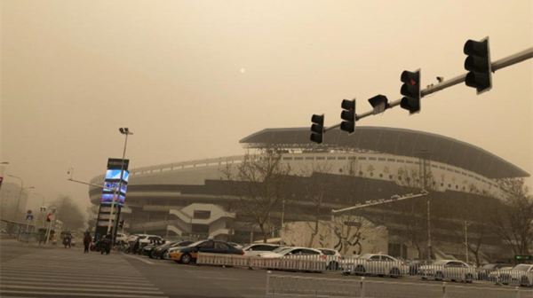 极少出现沙尘天气的上海为何这次没躲过?