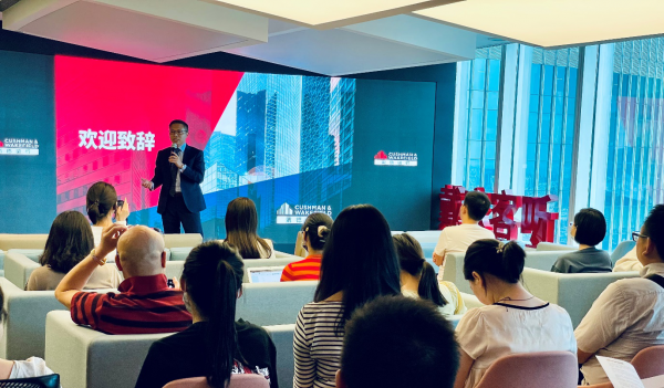 戴德梁行：2021二季度上海写字楼市场持续上扬  上半年大宗交易市场整体活跃度提升