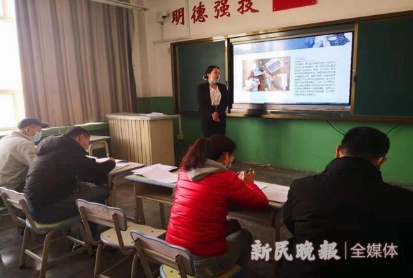 课题引领促成长 科研成果丰收时——上海援疆教师参加喀职院2020年院级课题结题评审会